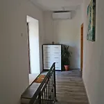 Spacious 4-Bedroom House With Sea Views 鲁巴达
