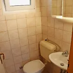 Spacious 4-Bedroom House With Sea Views 鲁巴达