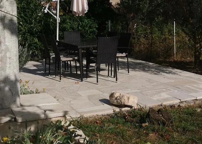 Guest house Nasa Beautiful Hause For Vecation 4*