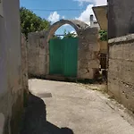 Konukevi Spacious 4-bedroom House With Sea Views Lumbarda